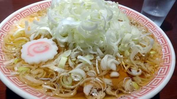 「月見中華そば850円、ネギ100円」@中華そば えもとの写真
