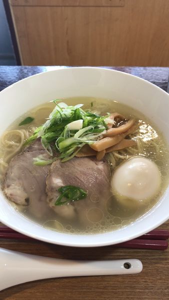 「塩 らぁめん」@らぁめん ご恩の写真