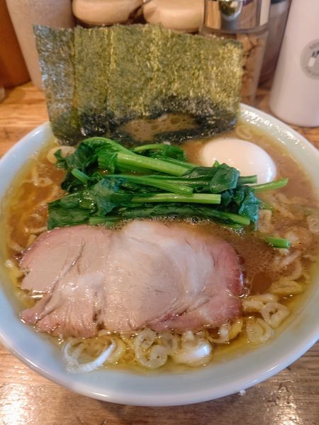 「庄太式家系ラーメン 泉家 並+煮玉子」@麺屋 庄太 六浦本店の写真
