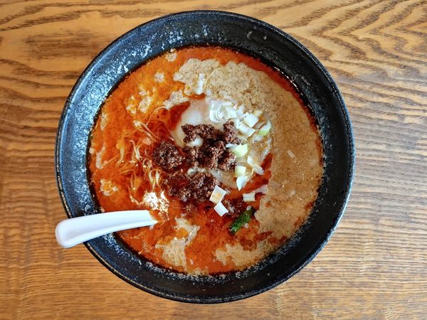 「玉子とじ担担麺」@萬珍軒の写真