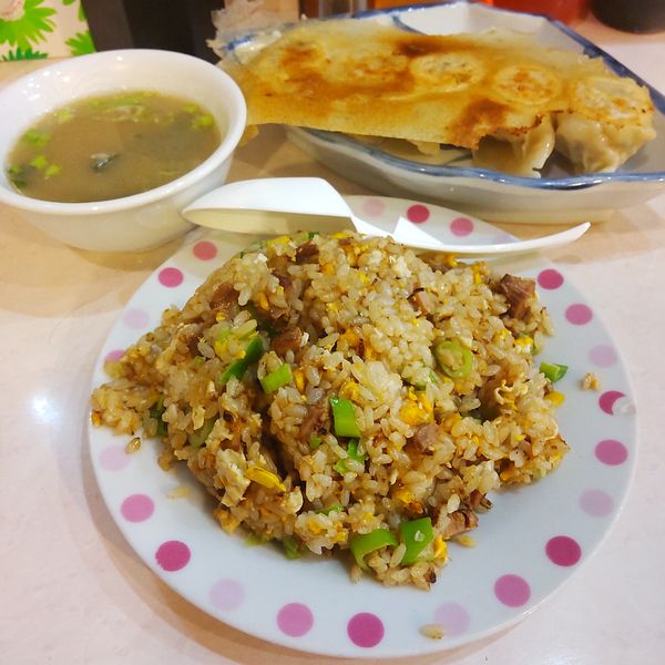 「餃子・チャーハン定食（￥800）」@中国料理 美龍の写真