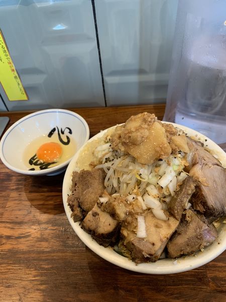 「汁なし＋豚マシ」@雷 北松戸本店の写真