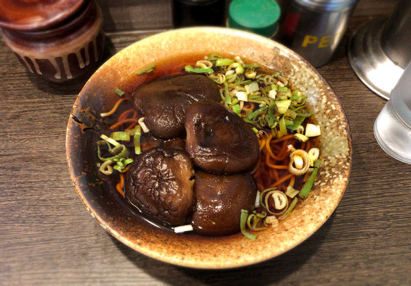 「しいたけそば(490円)」@三松 青砥店の写真