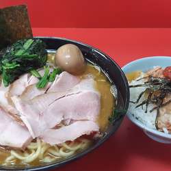 チャーシュー大、ライス、味玉