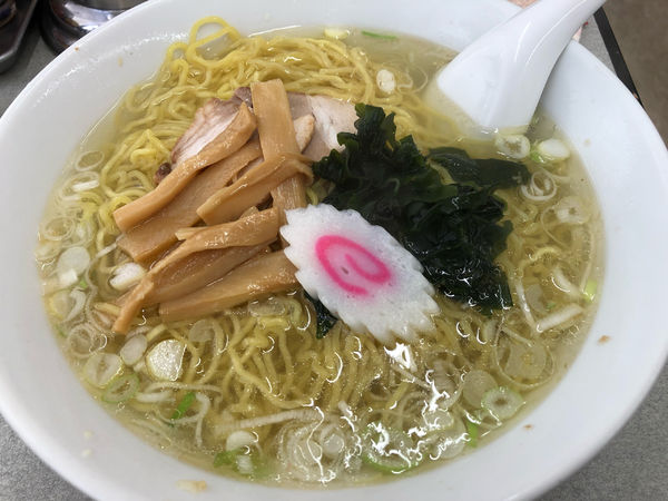「ショウガラーメン大盛り　680円」@中華やの写真