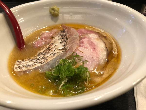 「鯛だしラーメン」@すし久 九重商店別館の写真