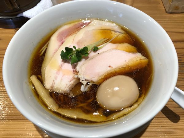 「特製醤油らーめん」@麺屋鈴春の写真