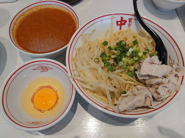 「冷しゃぶヒヤミ 生卵」@蒙古タンメン中本 秋津店の写真