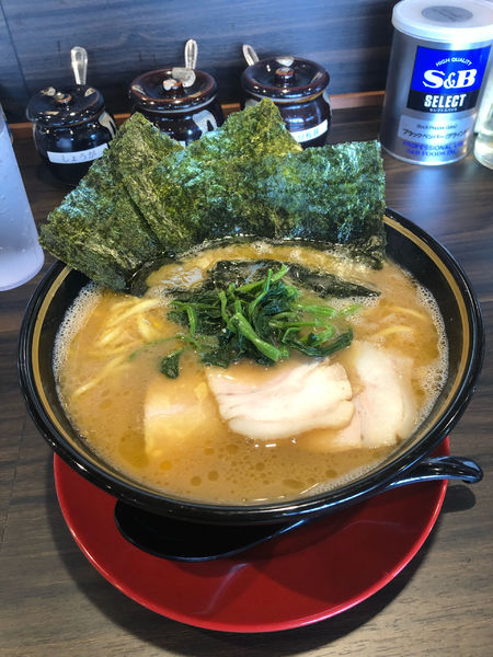 「ラーメン並、硬め濃いめ」@ラーメン 岬家の写真