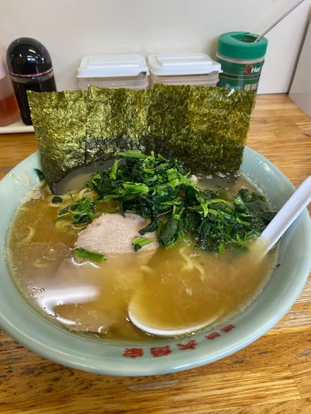 「ラーメン中盛り」@六角家 本店の写真