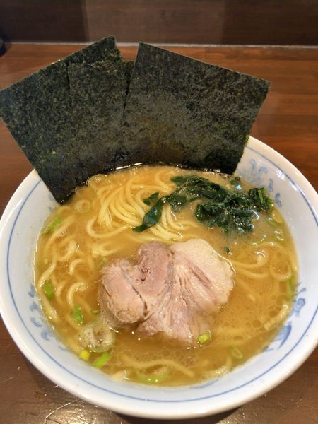 「ラーメン　700円」@横浜家系ラーメン 中島家の写真