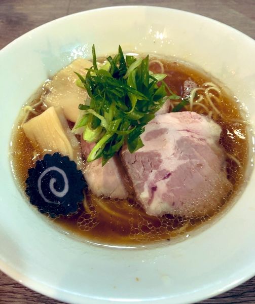 「ニボシラーメン」@ニボシラァメン コハクの写真