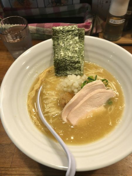 「濃厚鶏白湯そば　800円」@麺屋 ゆるり。の写真