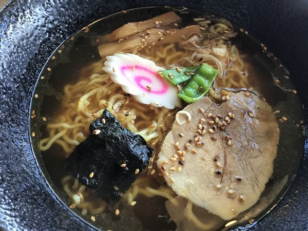 「平日ランチ、ラーメンと焼肉丼のセット880円(税込)」@いちろく亭の写真