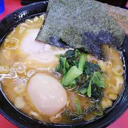 中盛ラーメン（硬め濃いめ）