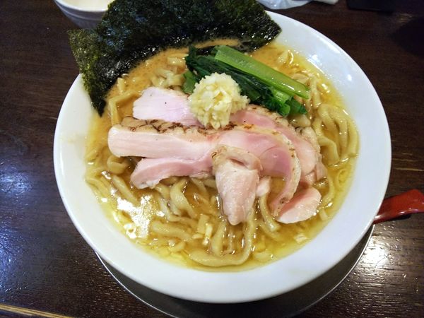 「濃厚家系風ラーメン」@立ち呑み居酒屋 金町製麺の写真