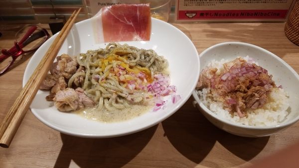 「肉にぼにぼなーら+チャーシュー丼」@煮干し Noodles Nibo Nibo Cinoの写真