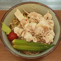 夏の冷しゃぶそば