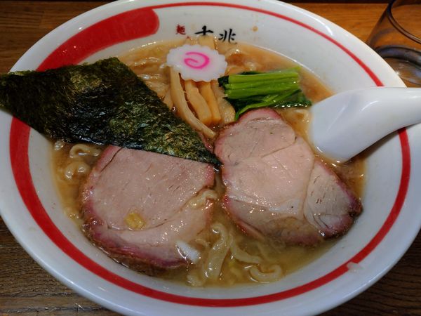 「中華そば（700円）＋炙り焼豚丼（380円）」@青竹平打ち中華そば 麺壱吉兆の写真