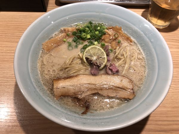 「ラム豚骨らーめん ¥790」@自家製麺 MENSHO TOKYOの写真