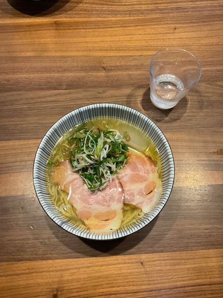 「夏限定冷やし煮干し」@自家製手もみ麺 鈴ノ木の写真