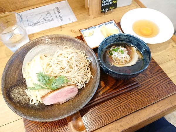 「FeeLつけ麺(醤油)+出汁卵+スープ割出汁(焙煎小麦茶付き」@Ramen FeeLの写真