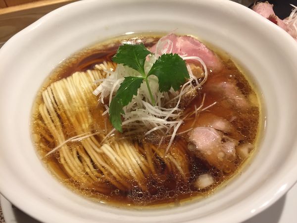 「醤油そば＋肉増し。【950円】」@成城青果の写真