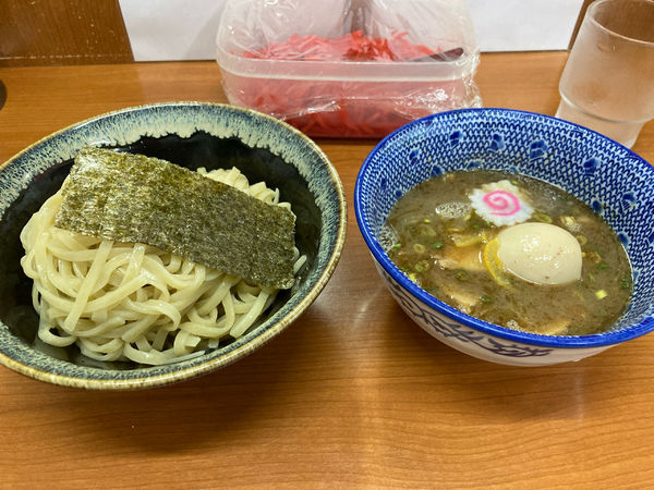 「つけ麺+味玉」@ラーメン源骨の写真