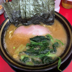 豚骨醤油ラーメン