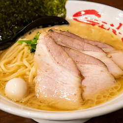 醤油豚骨ラーメン チャーシュー増し