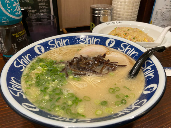 「ラーメン」@博多らーめん ShinShin 天神本店の写真