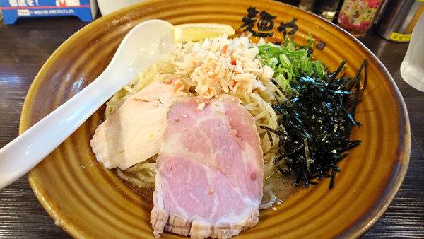 「【夜】限定：アジ煮干しの生姜冷やし和えそば」@麺や でこの写真