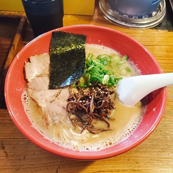 「ラーメンバリカタ＋豚しゃぶご飯」@元祖長浜 大学ラーメンの写真