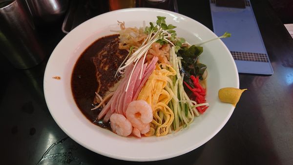 「馬賊冷やし中華」@中国手打拉麺 馬賊 浅草本店の写真