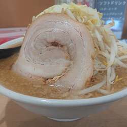 二郎系・小豚(醤油)(ニンニク)770円