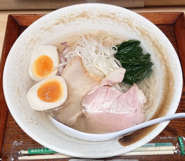 「冷やしらぁ麺＋味玉」@貝出汁らぁ麺 みぎわの写真