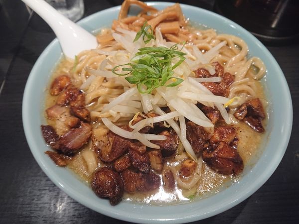 「ニンニクマジマジら～麺（１０００円）」@麺屋武蔵 巌虎の写真