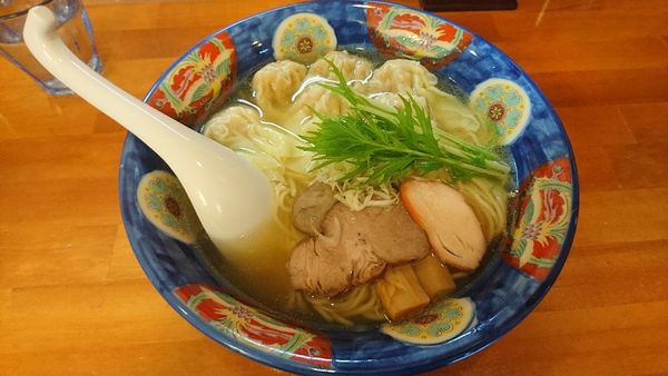 「肉ワンタンメン塩味880円」@支那そば 幸雲の写真