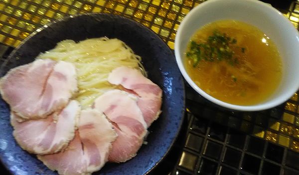 「チャーシュー塩つけ麺」@町田汁場 しおらーめん進化 中山店の写真