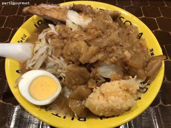 「豚そば(小200g) 「ニンニクアブラ」(800円)」@茨城豚そば 特龍 本店の写真