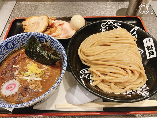「濃厚つけ麺（中）全部のせ」@松戸富田麺絆の写真