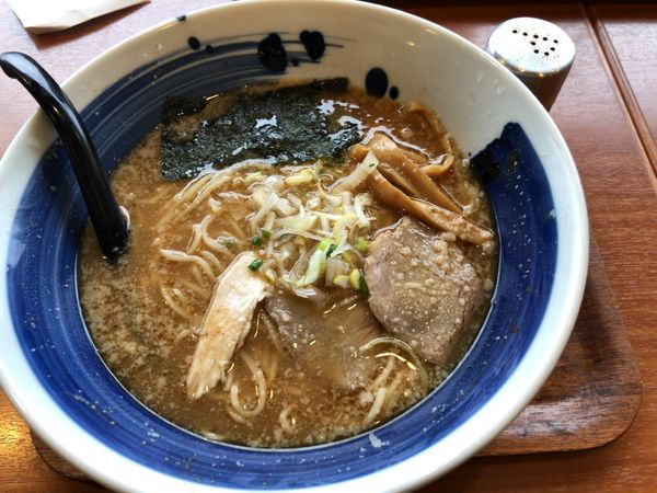 「こく旨ラーメン（味噌）　890円」@らーめん直久 久里浜店の写真