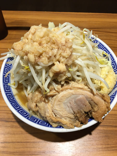 「ラーメン（並）全増　850円」@びんびん豚の写真