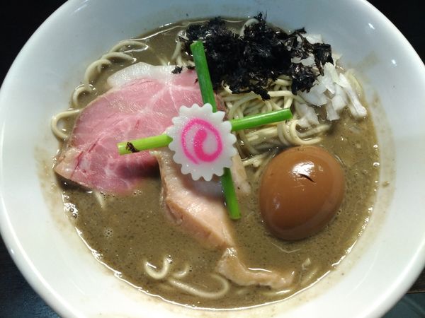 「濃厚そば＋味玉」@中華そば いづるの写真