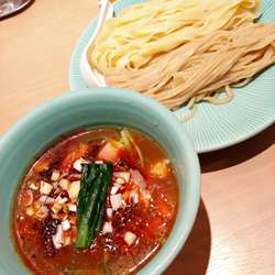 酸辣冷やしつけそば