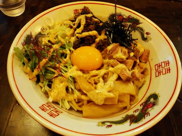 「冷やしガーリックマヨ高菜まぜそば（850円）」@中華そば 芥子の華の写真