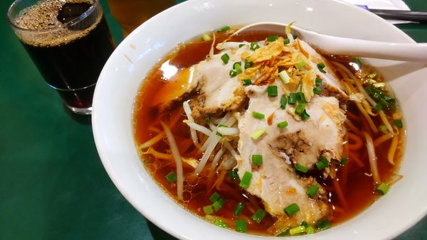 「豚バラ角煮ラーメン500円8/31まで」@百香亭 野田店の写真