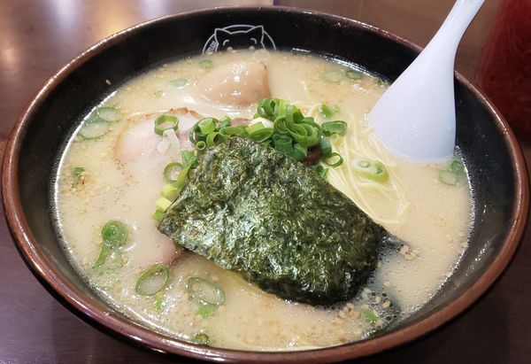 「博多ラーメン+味玉+替え玉✖1」@博多ラーメン 長浜や 笹塚店の写真