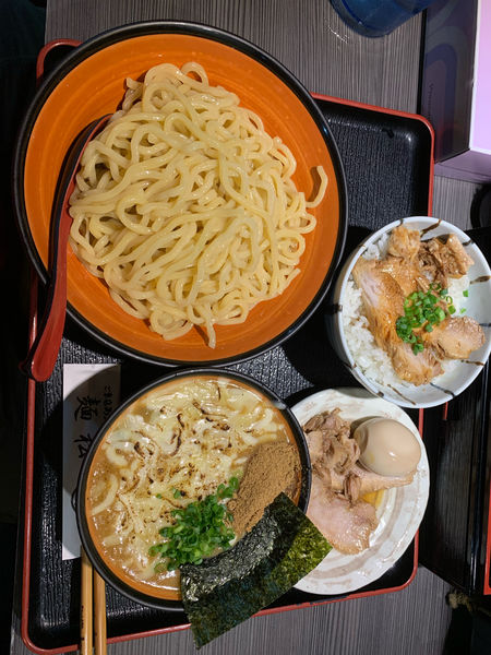 「ベジポタチーズつけめん、特製TP、黒豚餃子、ミニチャーシュー丼」@初代 麺松の写真