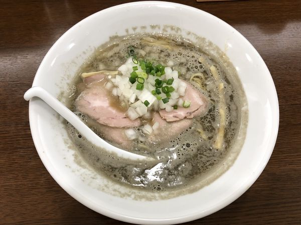 「ＨＶ煮干　￥８５０」@煮干し中華そば 魚魚の写真